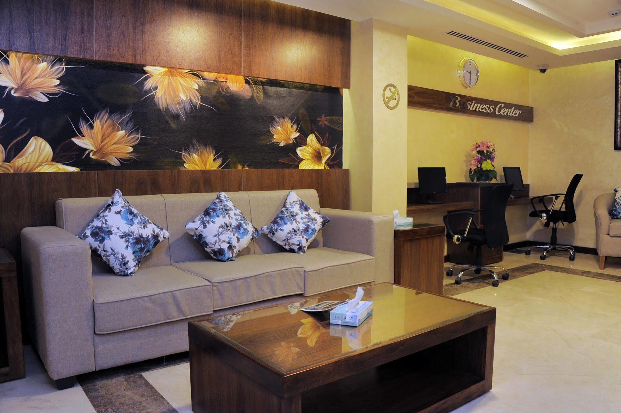 עקבה Al Raad Hotel מראה חיצוני תמונה