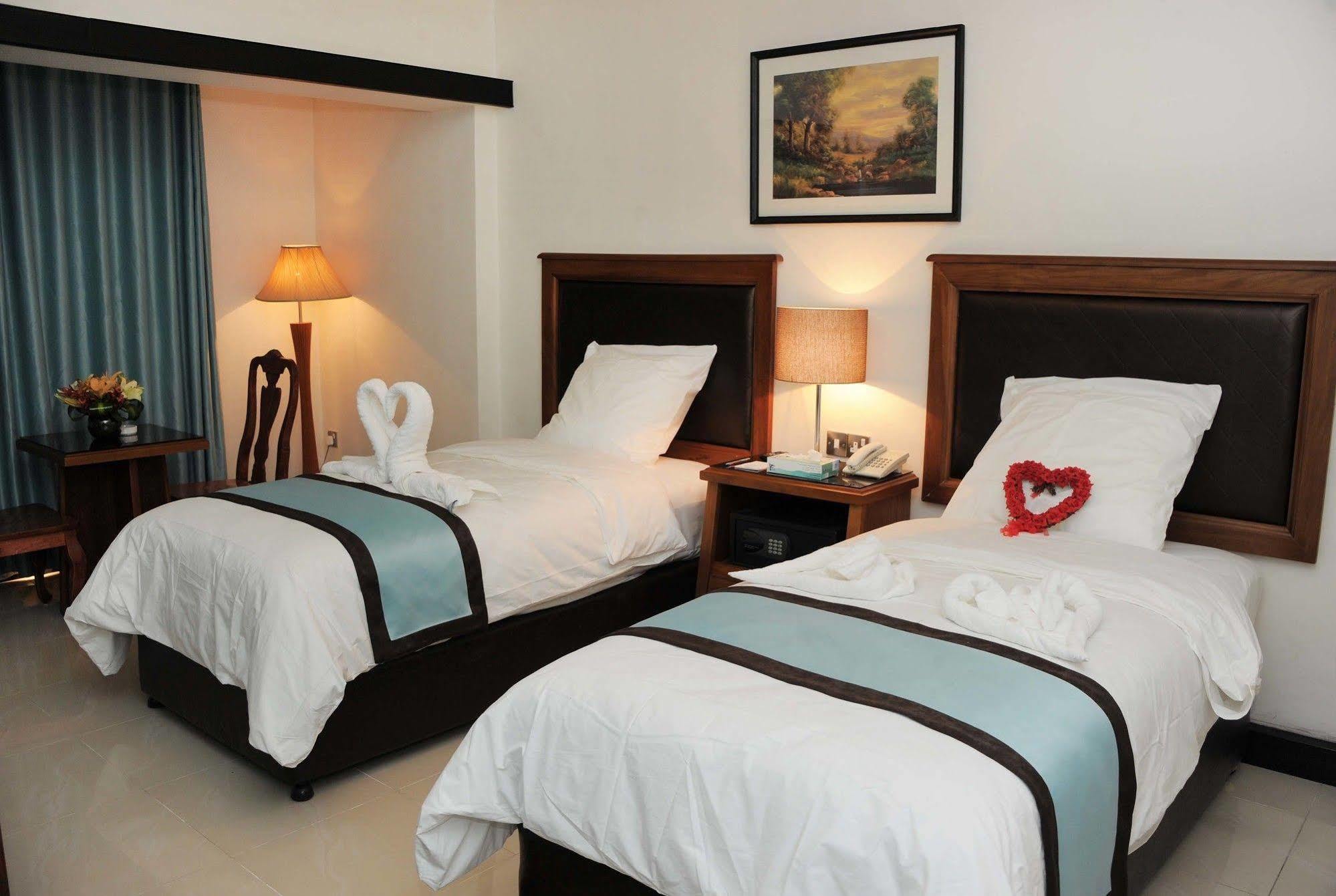 עקבה Al Raad Hotel מראה חיצוני תמונה
