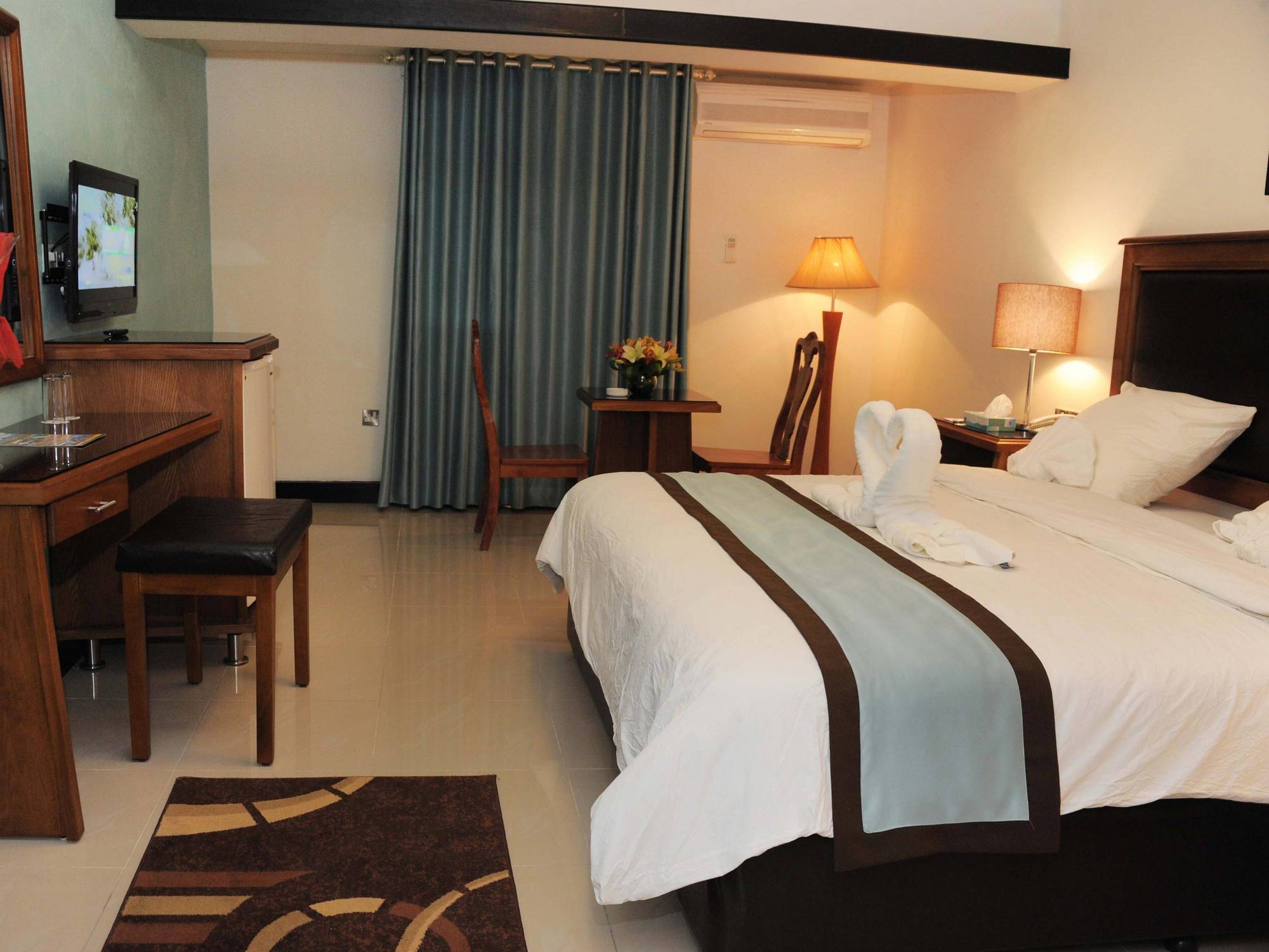 עקבה Al Raad Hotel מראה חיצוני תמונה
